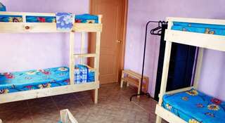 Гостиница Hostel Agat Омск Двухъярусная кровать в общем номере для женщин с 5 кроватями-1