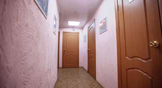 Гостиница Hostel Agat Омск Трехместный номер эконом-класса-3